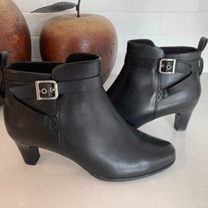 ROCKPORT LEATHER BOOTIE